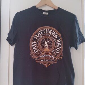 Black Women Small DMB Celebrate We Will limited edition t-shirt.